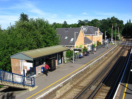 Sunningdale railway station